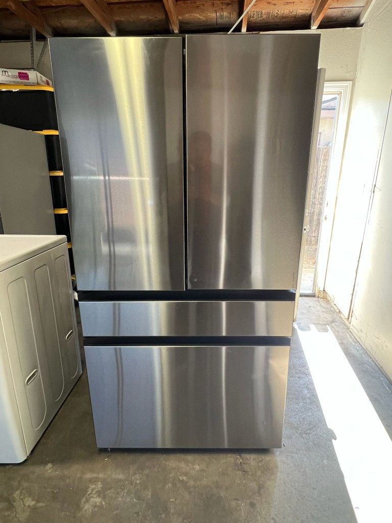 Refrigerator Samsung 4 Doors Ice Maker And Water Dispenser Everything Working Perfect Condition
