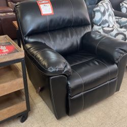 Recliner brand new