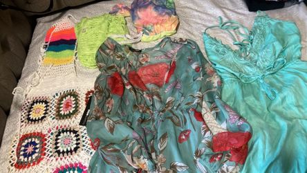 Size small clothing bundle