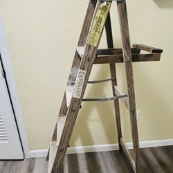 Keller Ladders Wooden Ladder. Wood Latter.