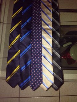 Brand tie