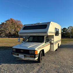 1987 Toyota Winnebago