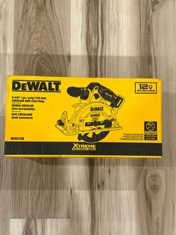 BRAND NEW DCS512B Dewalt XTREME 12-volt Max 5-3/8-in Brushless Cordless Circular Saw