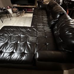 Free Couch 