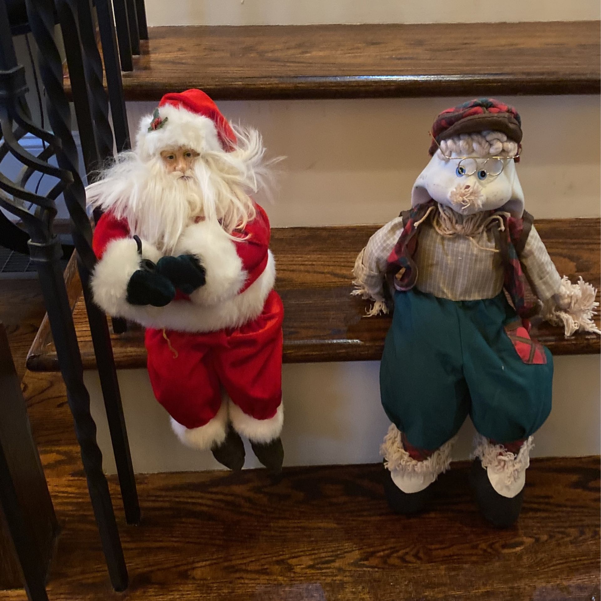 2 Christmas Stair Decorate Santa And Lamb