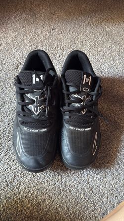 Melo Sneakers