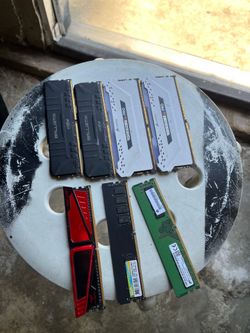 FOR PARTS/REPAIR- DDR4 RAM MODULES 8GB STICKS