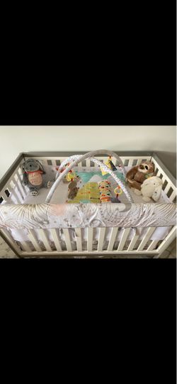 Crib/ baby bed