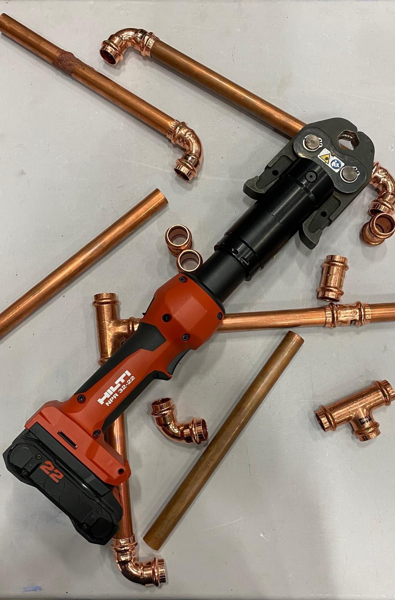HILTI NURON PIPE PRESS TOOL  NPR 32-22