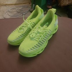 Dannoto Running Shoe