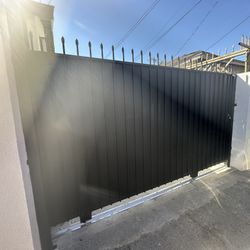 Slide Gate