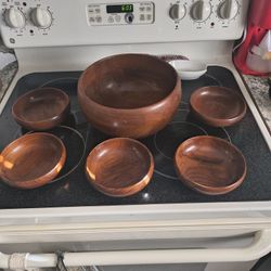 Vintage Margret Studios Maple Bowl Set
