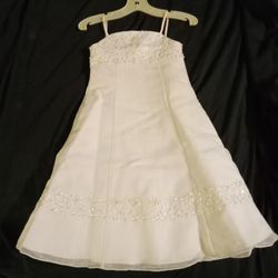 David's Bridal Flower Girl gown