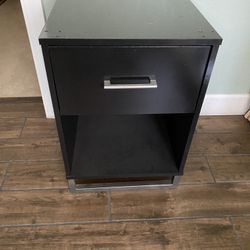 End Table Good Condition 