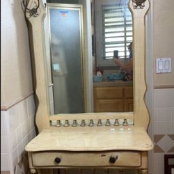 Marble Tob Vanity Table 