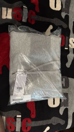 Alo Yoga - Grey Hoodie
