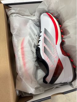 Golf shoes