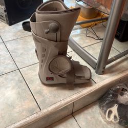 Orthopedic Boot