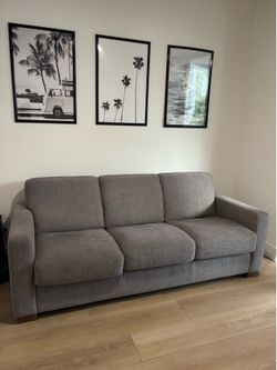 Queen sized Sleeper sofa