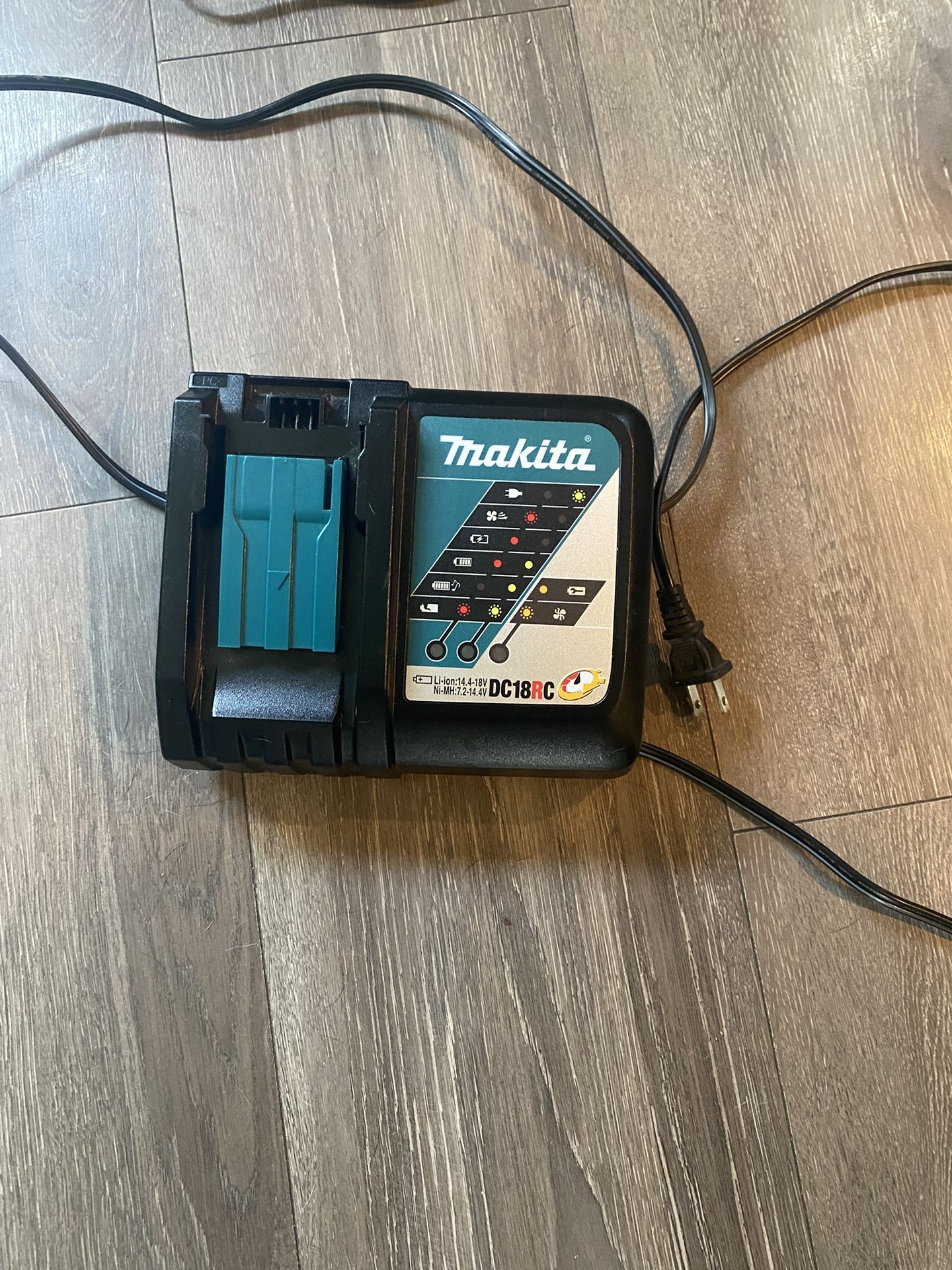 Makita DC18RC 18V LXT Lithium-Ion Rapid Optimum Charger