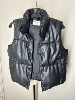 Old Navy Women’s Black Faux Leather Puffer Vest