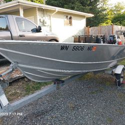 14ft Gregor  Welded  Aluminum Boat 15hp Suzuki Long shaft electric start With a tank and a hose