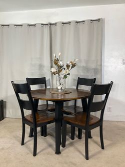 SPACE SAVER Drop Leaf Kitchen Dining Table with 4 Chairs