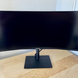 Samsung 34” Ultra wide Curved Monitor
