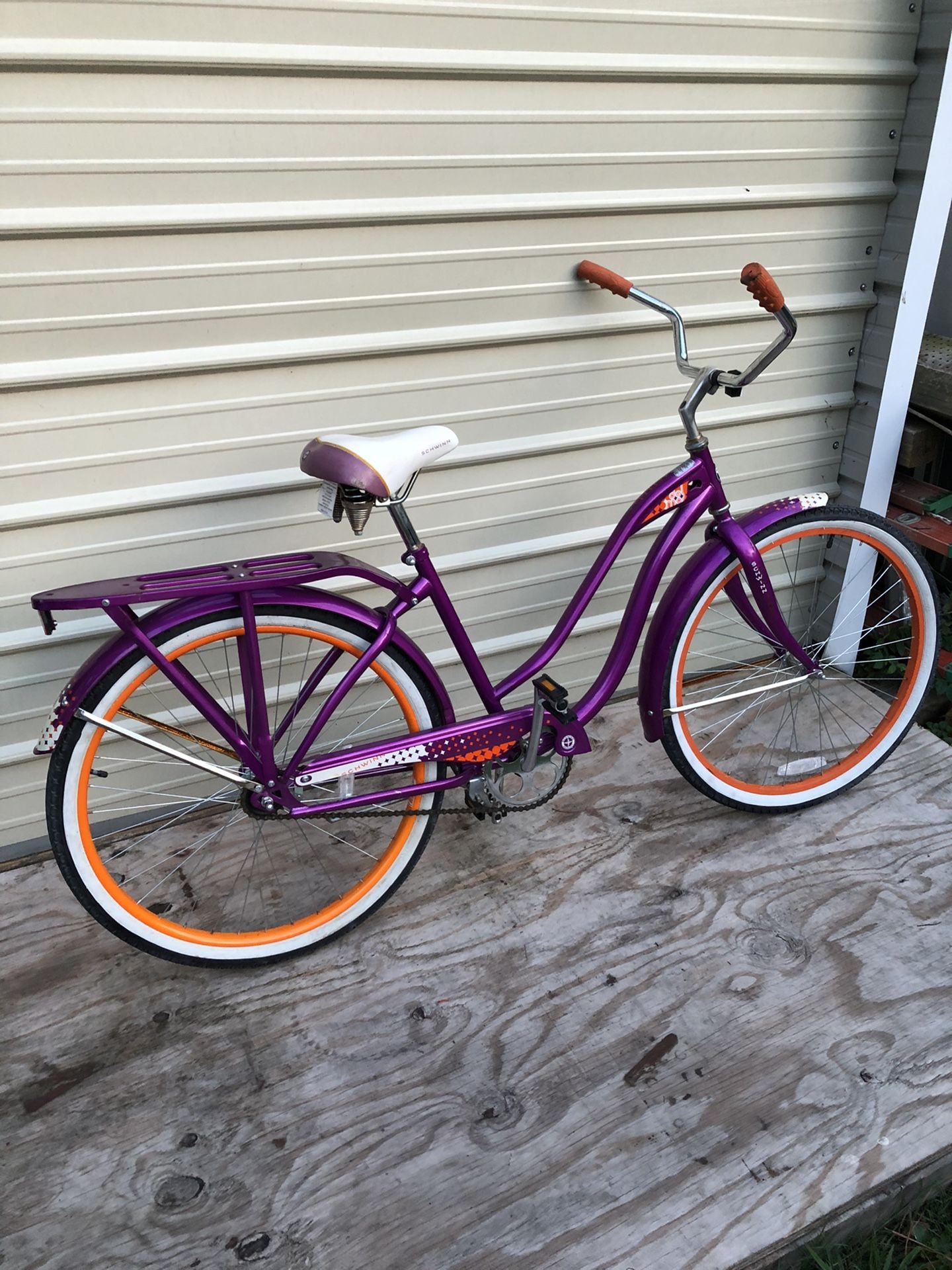 Schwinn Delmar Beach Cruiser