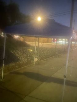 Eagle Peak brand pop-up canopy tent 10x10