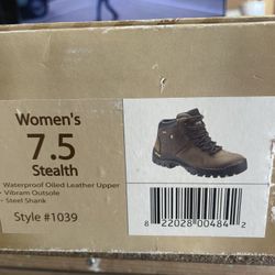 Alpine design women’s hiking boots size 7 1/2