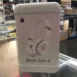 Beats Solo 4 Brand New In Pink Valentines Day Sale
