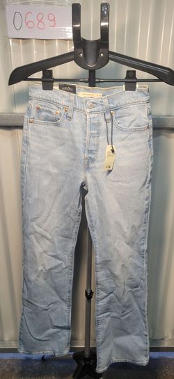 Brand new. Levis Premium Wedgie Bootcut Jeans, size 25 (0689)