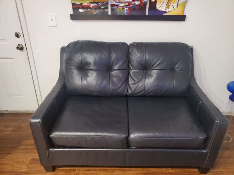 Living Room Furniture/ Bistro Dinnette  (Prices In Description)