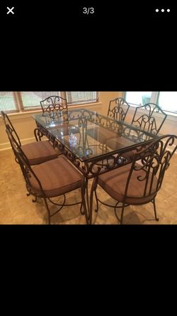 Heavy metal kitchen table and chairs