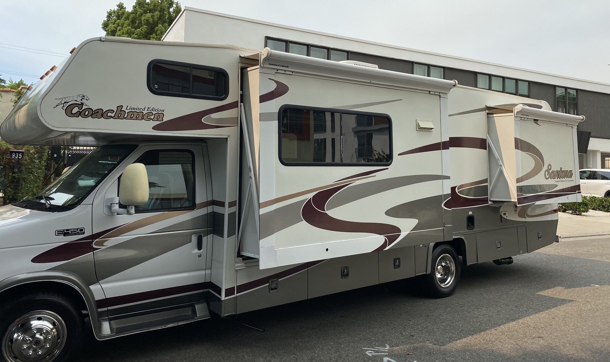 2005 Coachmen Santara RV