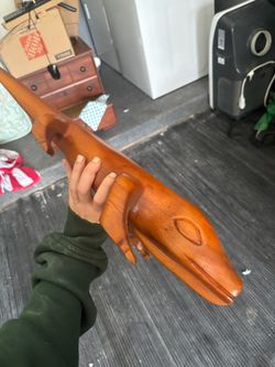Wooden lizard from Ecuador