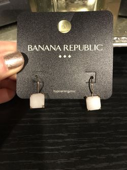 Banana republic earrings
