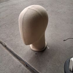 Manakin Head