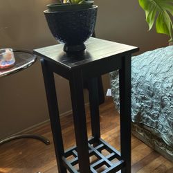 SIDE TABLE 