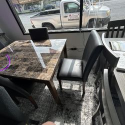 Dining Table Set 5 Pieces/  New In Box / Financing Available 