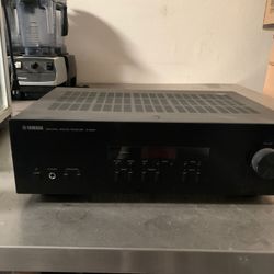 Yamaha sound receiver R-5201