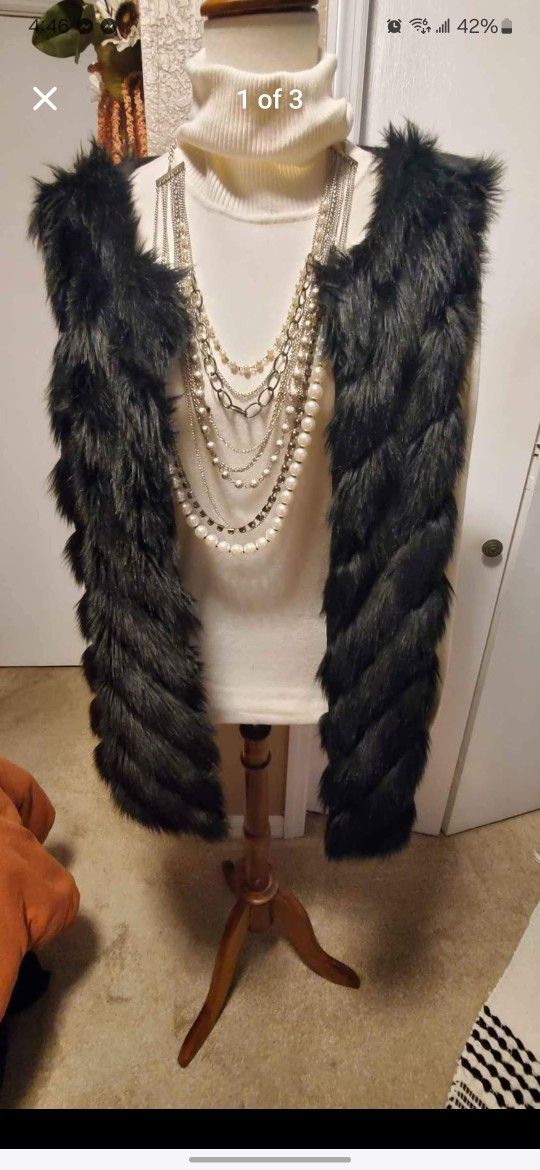 Set Of Sweater And Vest