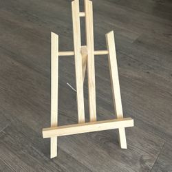 Easel