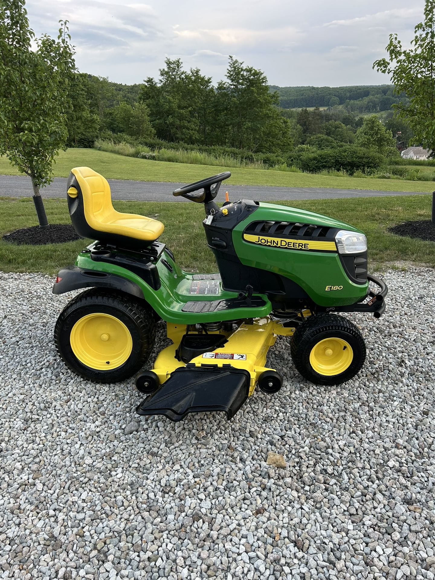 John Deere E180 54” Deck