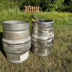 🍻 2 Coors Beer Keg Shells + Tap 🍺 