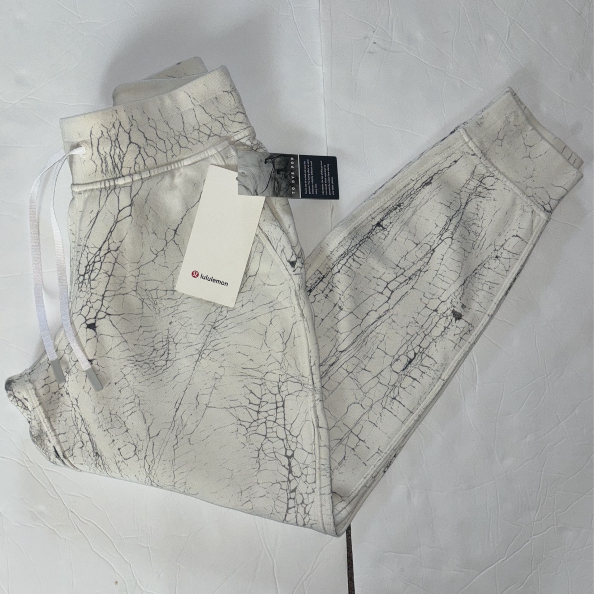 New Lululemon Warm Down Jogger