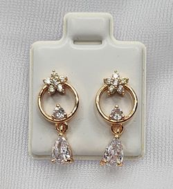 Gold Plated Earrings/Aretes De Oro Laminado for Sale in Houston, TX -  OfferUp
