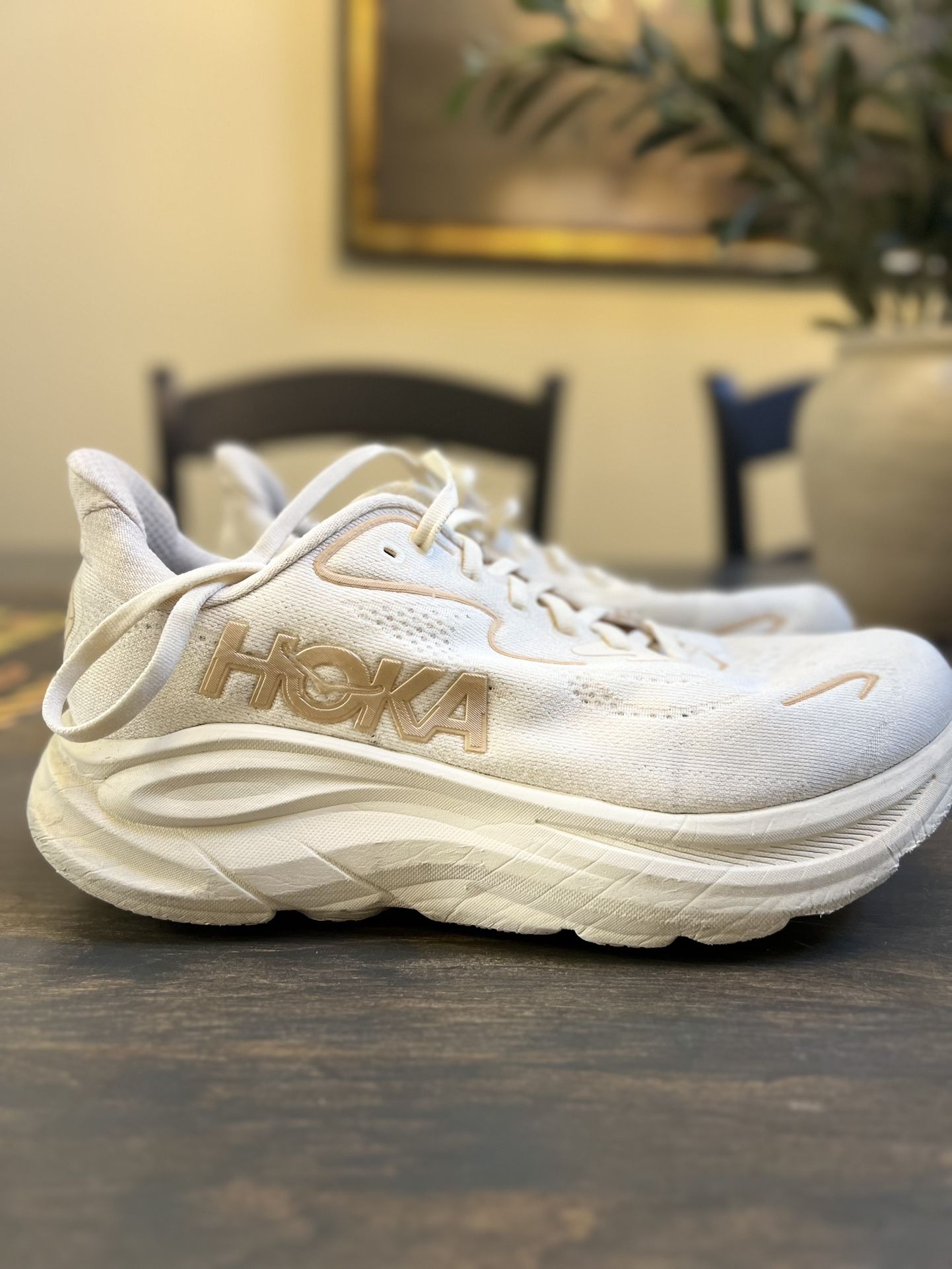 HOKA Clifton
