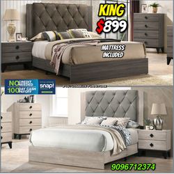 4pcs King Size Bedroom Set w. Mattress Included 